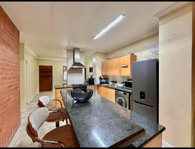 2 BEDROOM APARTMENT FOR SALE IN RIVONIA